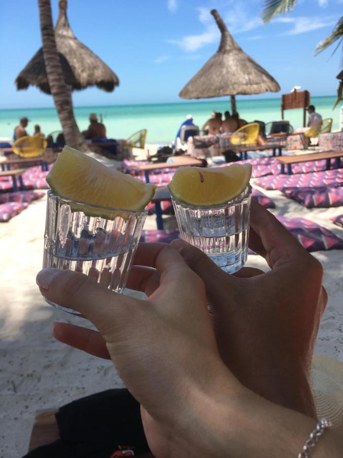 Ocean Boutique Suites Playa del Carmen Buitenkant foto